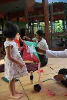 Kite Making Lesson