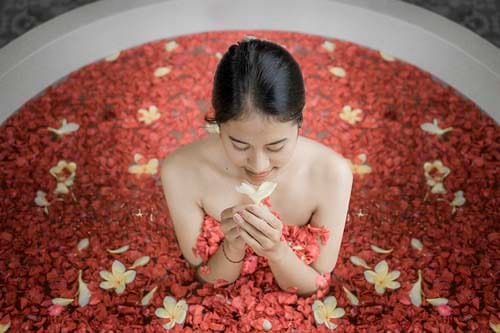 stay min. 3 nights. spa on us